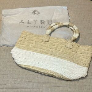 ALTRU Straw Tote